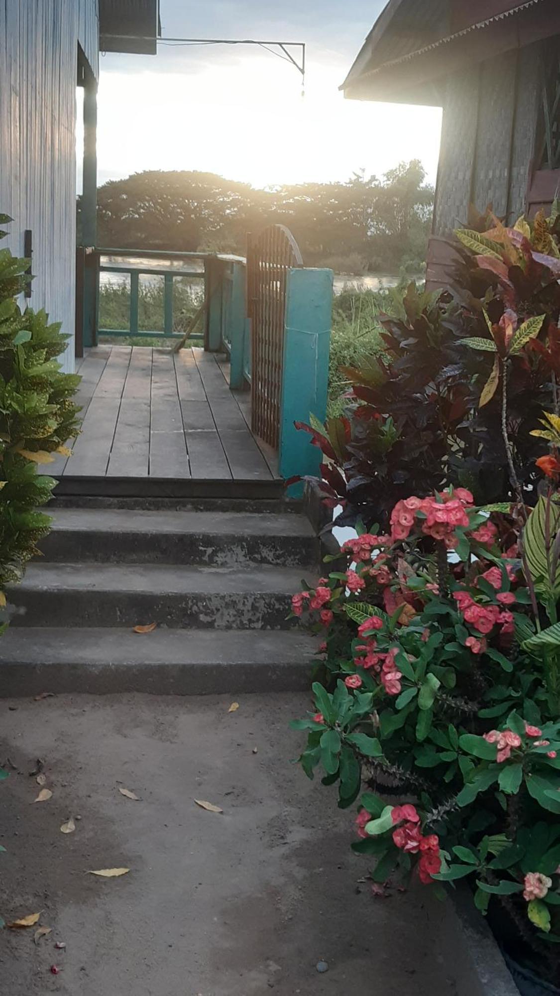 Sompong Sunset View Guest House Don Det Room photo
